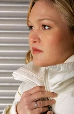 Julia Stiles White Water Bottle With Carabiner