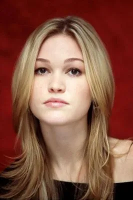 Julia Stiles 6x6