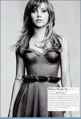 Brittany Murphy 6x6