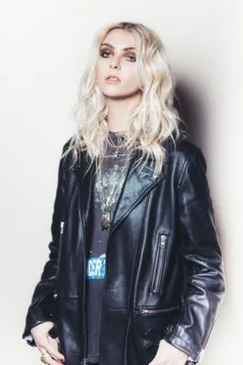 Taylor Momsen Poster