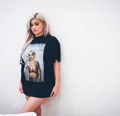 Kylie Jenner Men's TShirt