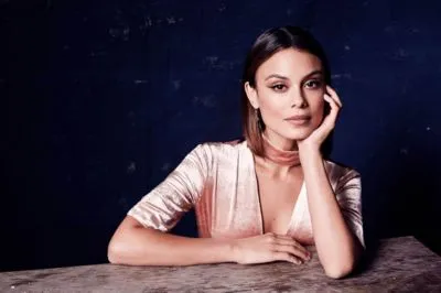 Nathalie Kelley Prints and Posters