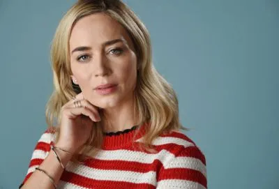 Emily Blunt White Water Bottle With Carabiner