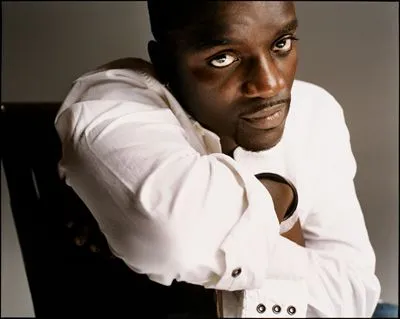 Akon 14oz White Statesman Mug