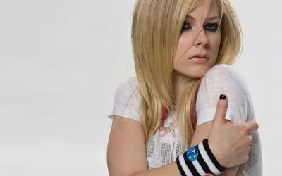 Avril Lavigne White Water Bottle With Carabiner