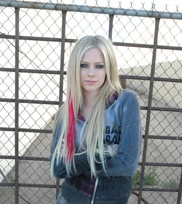 Avril Lavigne White Water Bottle With Carabiner