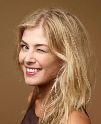 Rosamund Pike 16oz Frosted Beer Stein