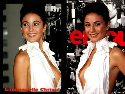 Emmanuelle Chriqui 6x6