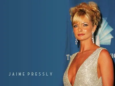 Jaime Pressly Apron