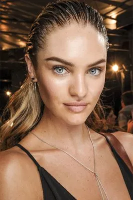 Candice Swanepoel 6x6