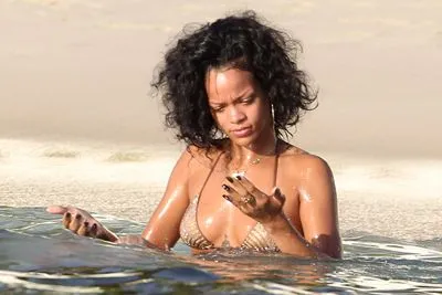 Rihanna (bikini) 16oz Frosted Beer Stein