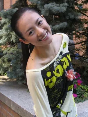 Zhang Ziyi Women's Junior Cut Crewneck T-Shirt