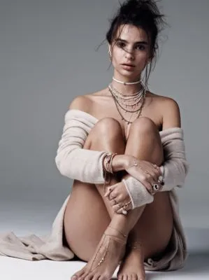 Emily Ratajkowski White Water Bottle With Carabiner