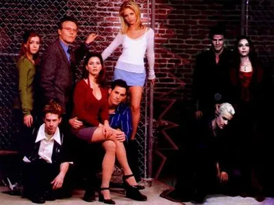 Buffy the Vampire Slayer 11oz Colored Rim & Handle Mug