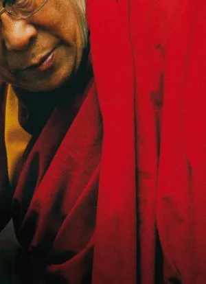 10 Questions for the Dalai Lama (2006) Men's TShirt