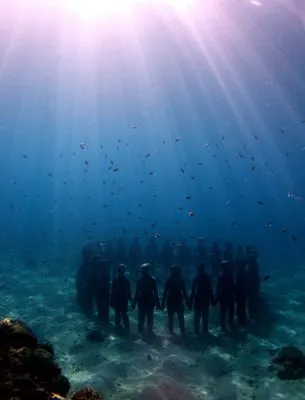 Underwater World Men's TShirt