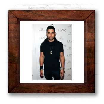 Wilmer Valderrama 6x6