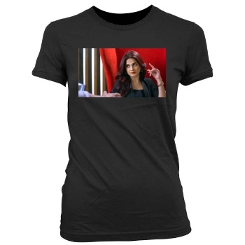 Jennifer Winget Women's Junior Cut Crewneck T-Shirt