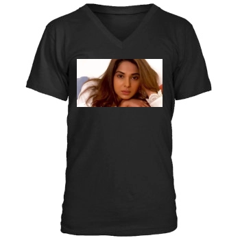 Jennifer Winget Men's V-Neck T-Shirt