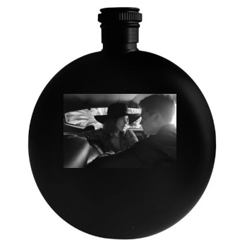 Barbara Palvin Round Flask