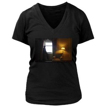 Benicio del Toro Women's Deep V-Neck TShirt