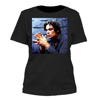 Benicio del Toro Women's Cut T-Shirt