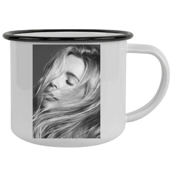 Claudia Schiffer Camping Mug