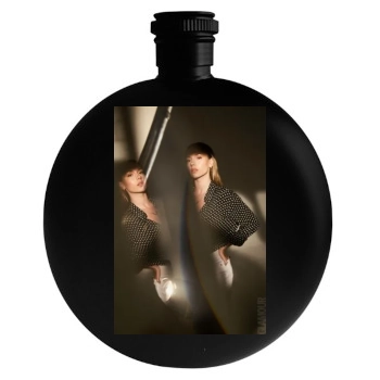 Ester Exposito Round Flask