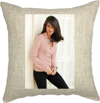 Emanuela de Paula Pillow