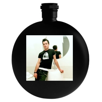 Justin Theroux Round Flask