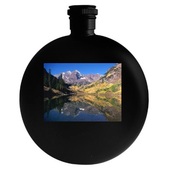 Mountains Round Flask