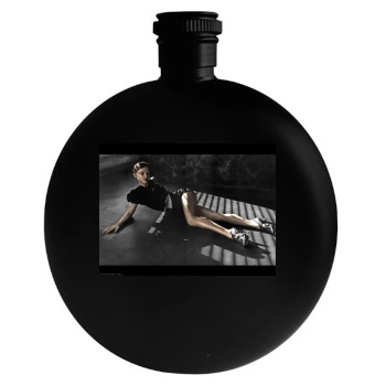 Christina Ricci Round Flask