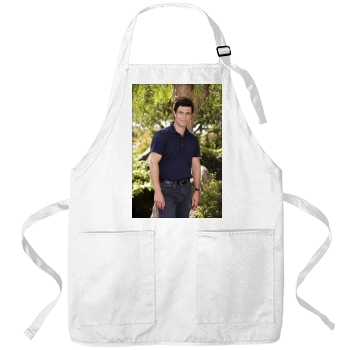 Carlos Bernard Apron