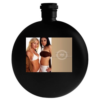 Elisha Cuthbert Round Flask