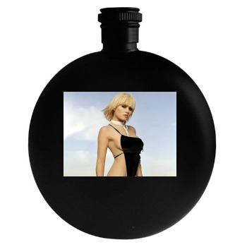 Elisha Cuthbert Round Flask