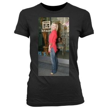 Elisha Cuthbert Women's Junior Cut Crewneck T-Shirt