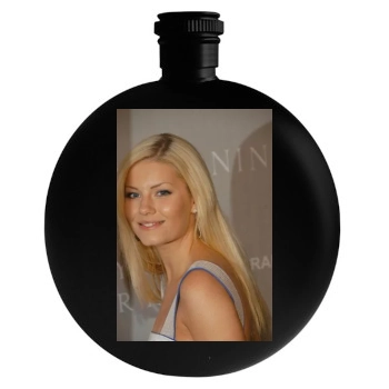 Elisha Cuthbert Round Flask