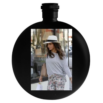 Jenna Dewan Round Flask