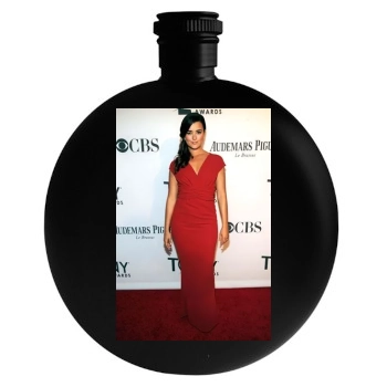 Cote De Pablo Round Flask