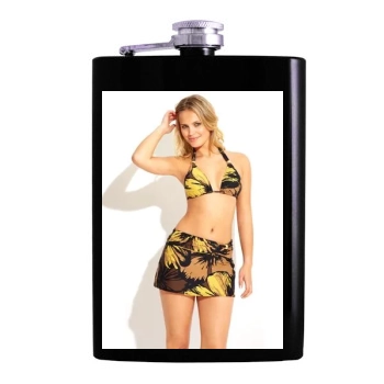 Elisandra Tomacheski Hip Flask