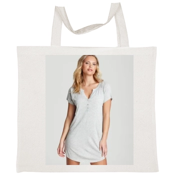 Elisandra Tomacheski Tote