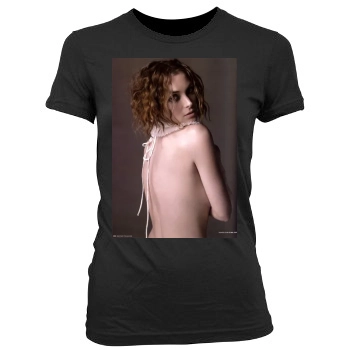 Winona Ryder Women's Junior Cut Crewneck T-Shirt