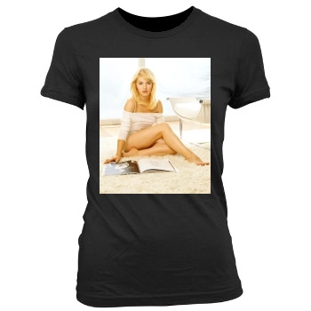 Elisha Cuthbert Women's Junior Cut Crewneck T-Shirt