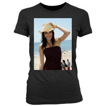 Teri Hatcher Women's Junior Cut Crewneck T-Shirt