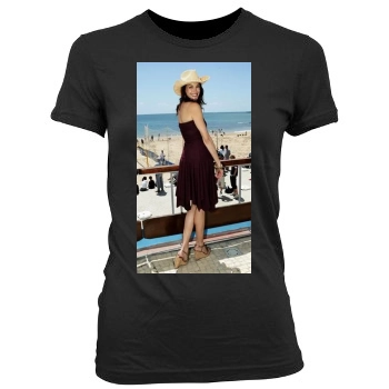 Teri Hatcher Women's Junior Cut Crewneck T-Shirt