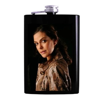 Teri Hatcher Hip Flask