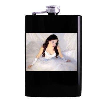 Ailyn Hip Flask