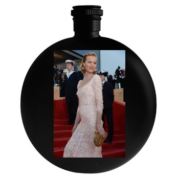 Eva Herzigova Round Flask