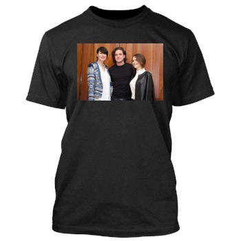 Emilia Clarke Men's TShirt