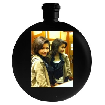 Zendaya Coleman Round Flask